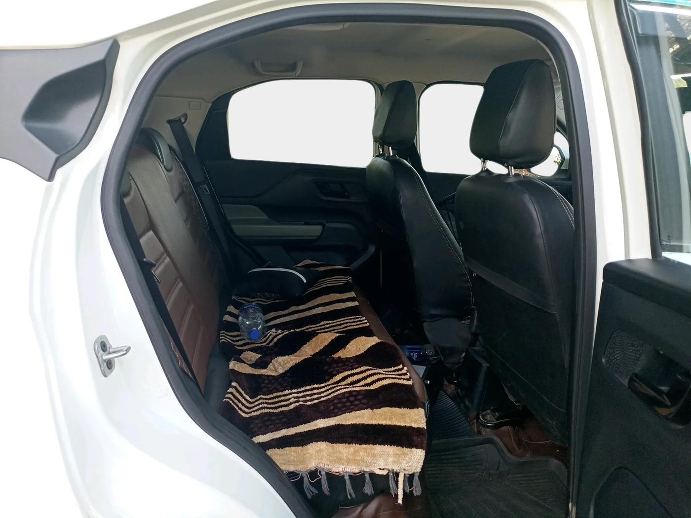 2024 Tata PUNCH ADVENTURE MT, Petrol, Manual, 7,432 km, interior