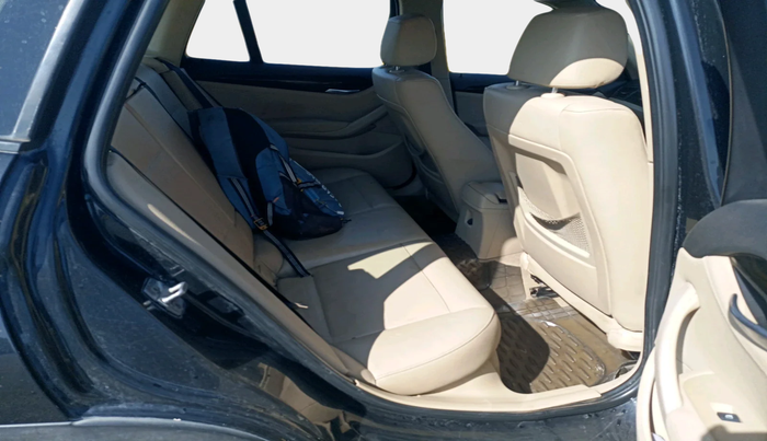 2011 BMW X1 sDrive20d, Diesel, Automatic, 87,677 km, interior