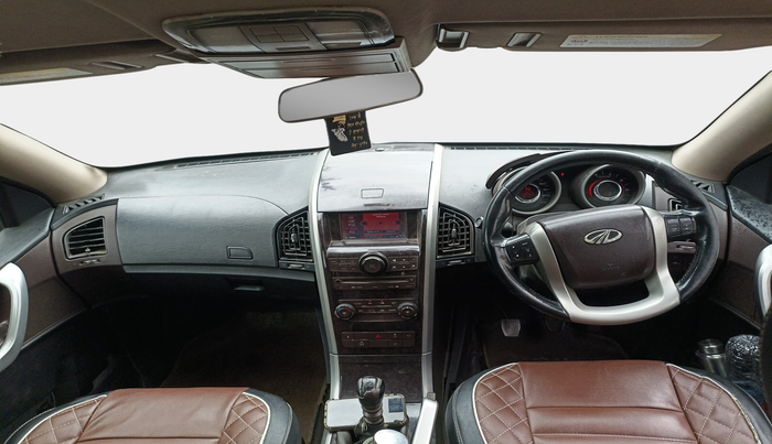 2013 Mahindra XUV500 W8, Diesel, Manual, 1,40,752 km, interior