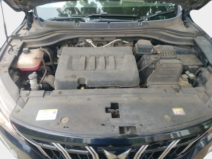 2022 Mahindra XUV700 AX 5 D MT 7 STR, Diesel, Manual, 59,739 km, exterior