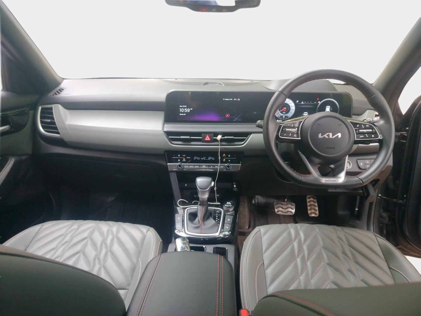 2023 KIA SELTOS  X LINE 1.5 TURBO PETROL DCT, Petrol, Automatic, 2,641 km, interior