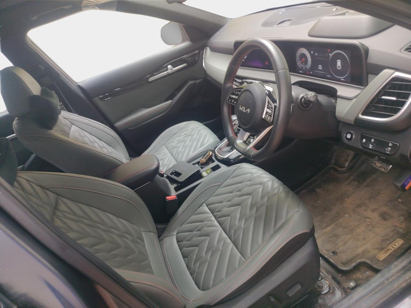 2023 KIA SELTOS  X LINE 1.5 TURBO PETROL DCT, Petrol, Automatic, 2,641 km, interior