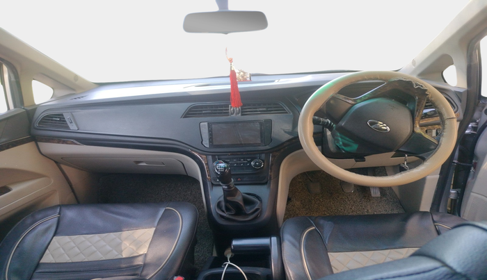 2019 Mahindra MARAZZO M2 7STR, Diesel, Manual, 92,774 km, interior