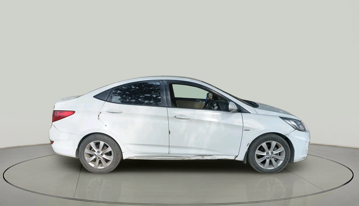 2011 Hyundai Verna FLUIDIC 1.6 VTVT SX, Diesel, Manual, 1,83,918 km, exterior