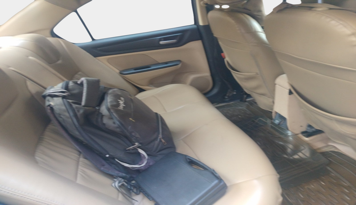 2018 Honda Amaze 1.5L I-DTEC V, Diesel, Manual, 2,71,114 km, interior