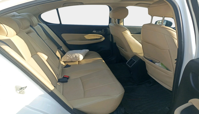 2022 Honda City 1.5L I-VTEC ZX, Petrol, Manual, 15,841 km, interior