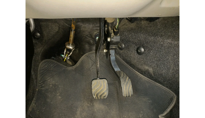 2022 Renault TRIBER RXZ AMT, Petrol, Automatic, 15,031 km, interior