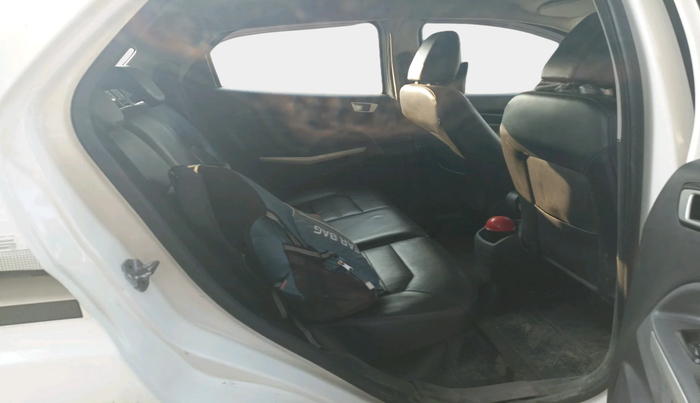 2014 Ford Ecosport TITANIUM 1.5L DIESEL (OPT), Diesel, Manual, 1,32,598 km, interior