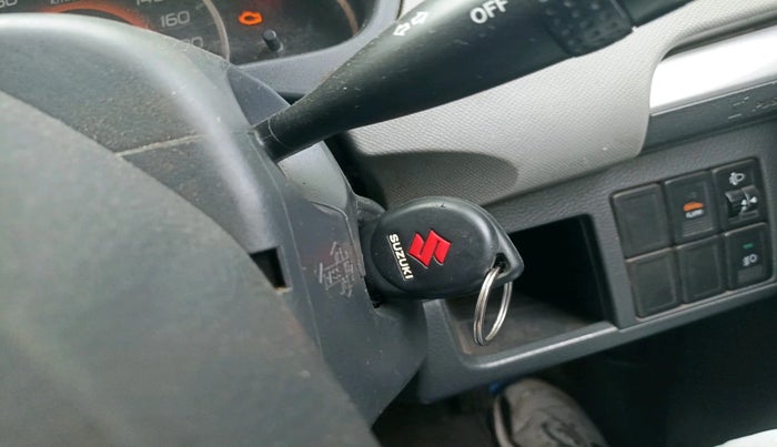 2010 Maruti Wagon R 1.0 VXI, Petrol, Manual, 1,36,004 km, interior