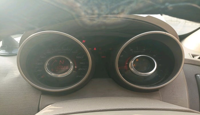 2011 Mahindra XUV500 W8, Diesel, Manual, 1,30,023 km, interior