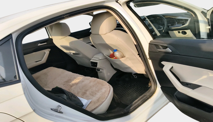 2024 Volkswagen VIRTUS Highline Plus 1.0 TSI MT, Petrol, Manual, 12,906 km, interior