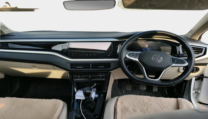 2024 Volkswagen VIRTUS Highline Plus 1.0 TSI MT, Petrol, Manual, 12,906 km, interior