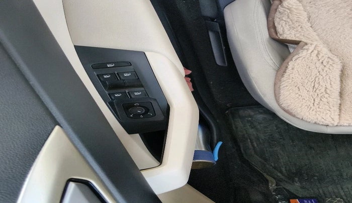 2024 Volkswagen VIRTUS Highline Plus 1.0 TSI MT, Petrol, Manual, 12,906 km, interior