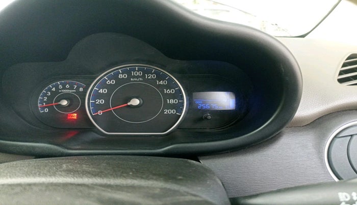 2016 Hyundai i10 SPORTZ 1.1, Petrol, Manual, 25,675 km, interior