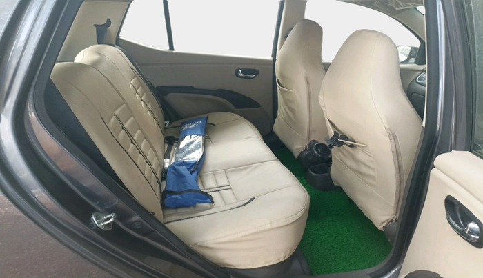 2016 Hyundai i10 SPORTZ 1.1, Petrol, Manual, 25,675 km, interior