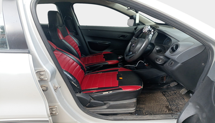 2021 Renault Kwid RXT 1.0 (O), Petrol, Manual, 60,962 km, interior