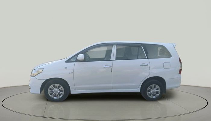 2015 Toyota Innova 2.5 G 8 STR, Diesel, Manual, 6,28,032 km, exterior