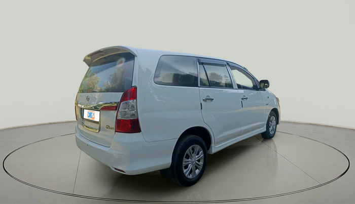 2015 Toyota Innova 2.5 G 8 STR, Diesel, Manual, 6,28,032 km, exterior