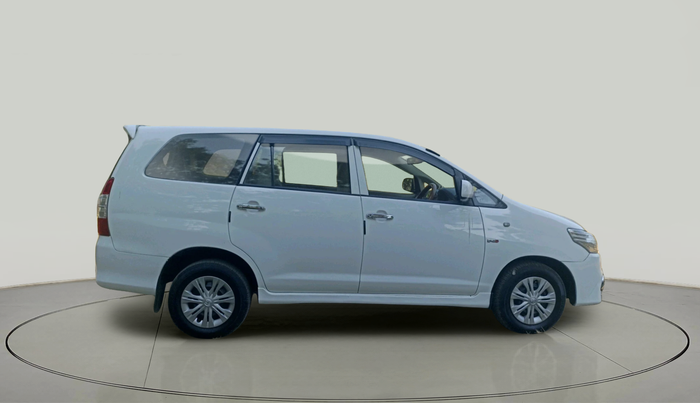 2015 Toyota Innova 2.5 G 8 STR, Diesel, Manual, 6,28,032 km, exterior