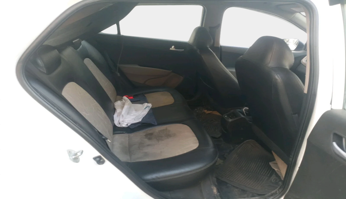 2017 Hyundai Grand i10 SPORTZ U2 1.2 CRDI, Diesel, Manual, 92,580 km, interior