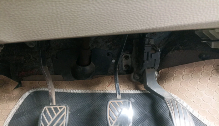 2014 Maruti Ertiga VXI CNG, Petrol, Manual, 1,11,268 km, interior