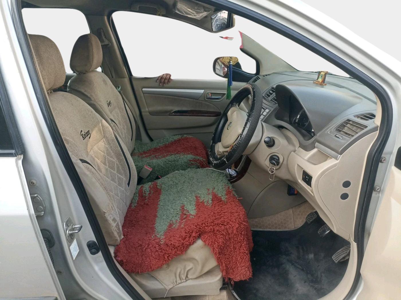 2014 Maruti Ertiga VXI CNG, CNG, Manual, 1,11,268 km, interior