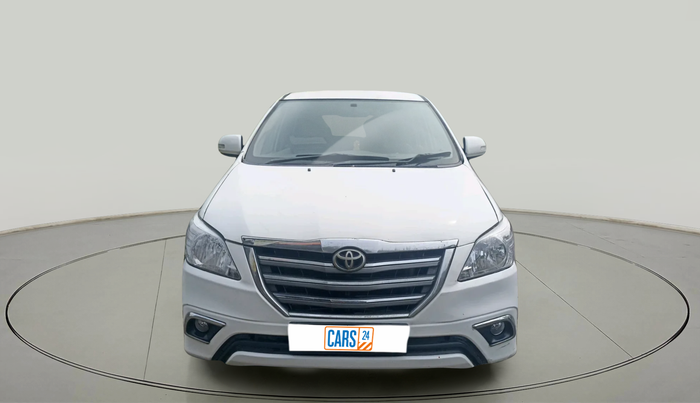 2012 Toyota Innova VX 2.5 8 STR, Diesel, Manual, 2,27,032 km, exterior