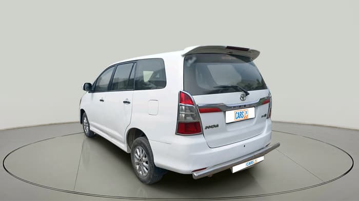 2012 Toyota Innova VX 2.5 8 STR, Diesel, Manual, 2,28,000 km, exterior