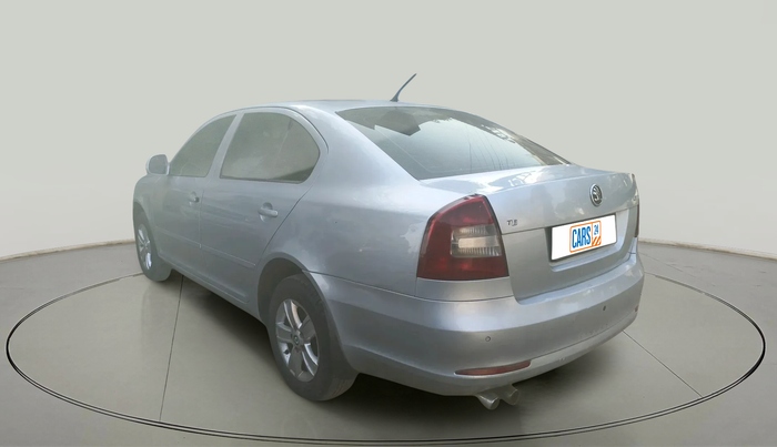 2012 Skoda Laura AMBITION 2.0 TDI CR MT, Diesel, Manual, 1,17,004 km, exterior