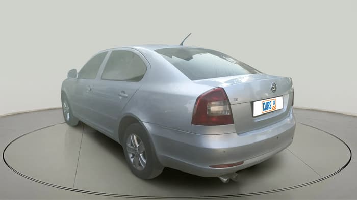 2012 Skoda Laura AMBITION 2.0 TDI CR MT, Diesel, Manual, 1,17,004 km, exterior