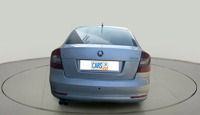 2012 Skoda Laura AMBITION 2.0 TDI CR MT, Diesel, Manual, 1,17,004 km, exterior