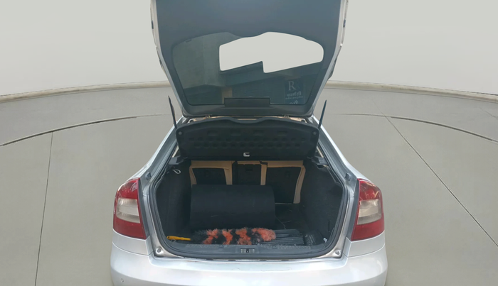 2012 Skoda Laura AMBITION 2.0 TDI CR MT, Diesel, Manual, 1,17,004 km, exterior