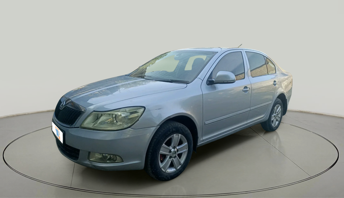 2012 Skoda Laura AMBITION 2.0 TDI CR MT, Diesel, Manual, 1,17,004 km, exterior