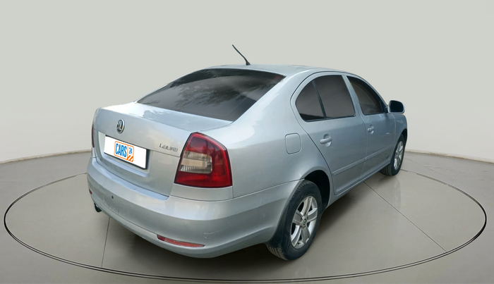 2012 Skoda Laura AMBITION 2.0 TDI CR MT, Diesel, Manual, 1,17,004 km, exterior