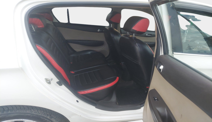 2012 Hyundai i20 SPORTZ 1.2, Petrol, Manual, 64,367 km, interior