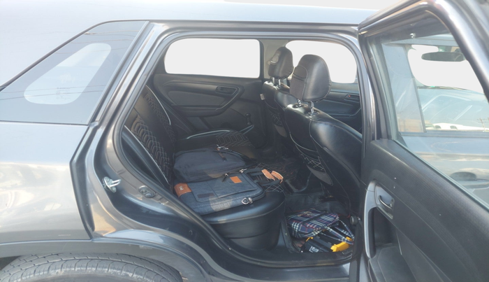 2019 Maruti Vitara Brezza LDI, Diesel, Manual, 1,96,491 km, interior