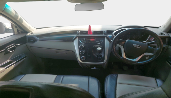 2017 Mahindra Kuv100 K8 D 6 STR, Diesel, Manual, 87,609 km, interior
