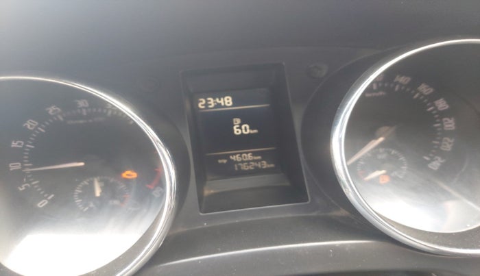 2011 Skoda Yeti AMBITION 2.0 TDI CR 4X2, Diesel, Manual, 1,76,343 km, interior