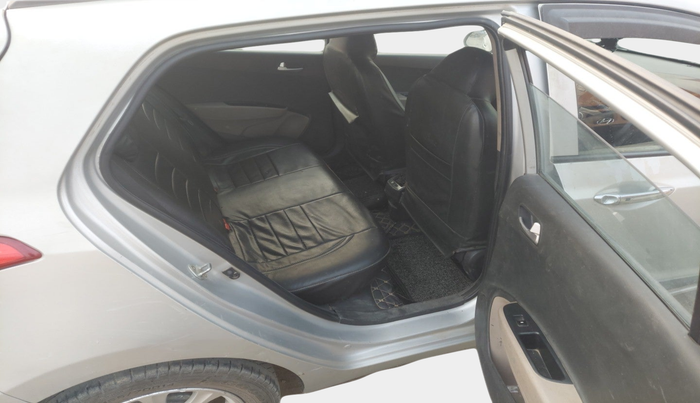 2016 Hyundai Grand i10 ASTA 1.2 KAPPA VTVT, Petrol, Manual, 1,00,281 km, interior