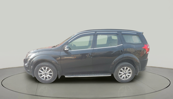 2019 Mahindra XUV500 W5, Diesel, Manual, 70,443 km, exterior