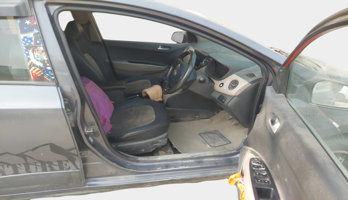 2014 Hyundai Grand i10 SPORTZ 1.1 CRDI, Diesel, Manual, 72,842 km, interior