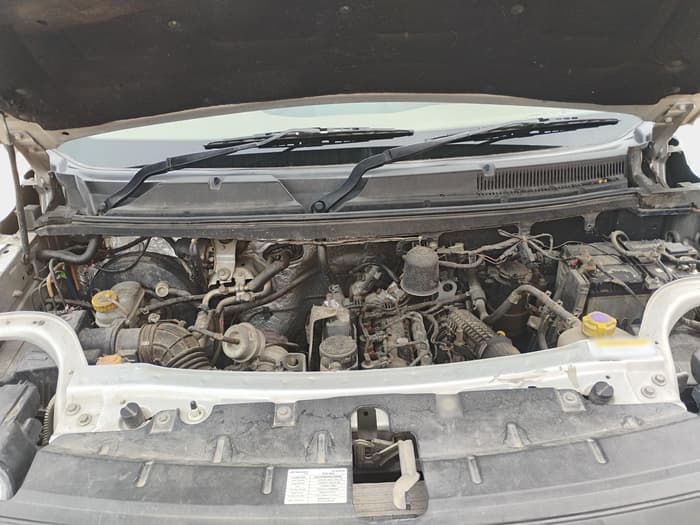2017 Mahindra TUV300 T4 PLUS, Diesel, Manual, 65,567 km, exterior