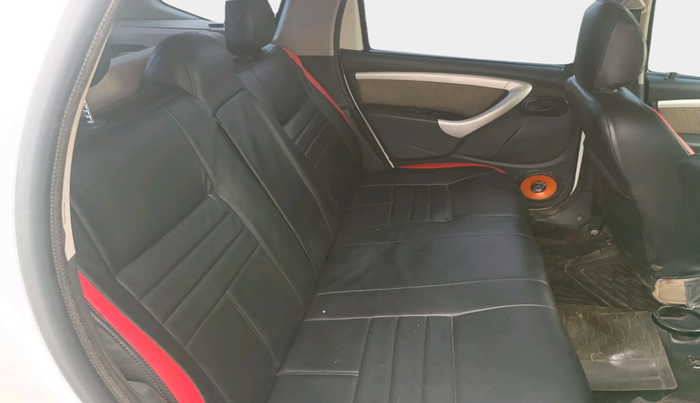 2014 Renault Duster 85 PS RXL DIESEL, Diesel, Manual, 1,36,929 km, interior