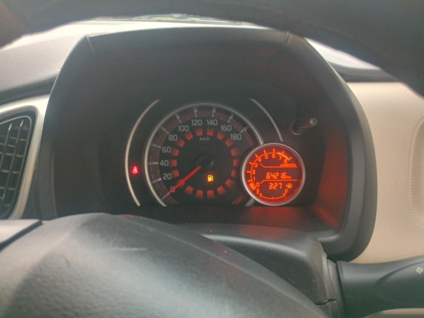 2019 Maruti New Wagon-R ZXI 1.2, Petrol, Manual, 64,216 km, interior