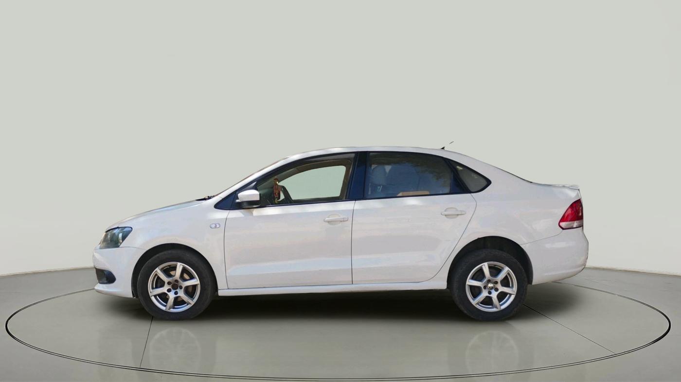 2014 Volkswagen Vento HIGHLINE DIESEL 1.6, Diesel, Manual, 78,801 km, exterior