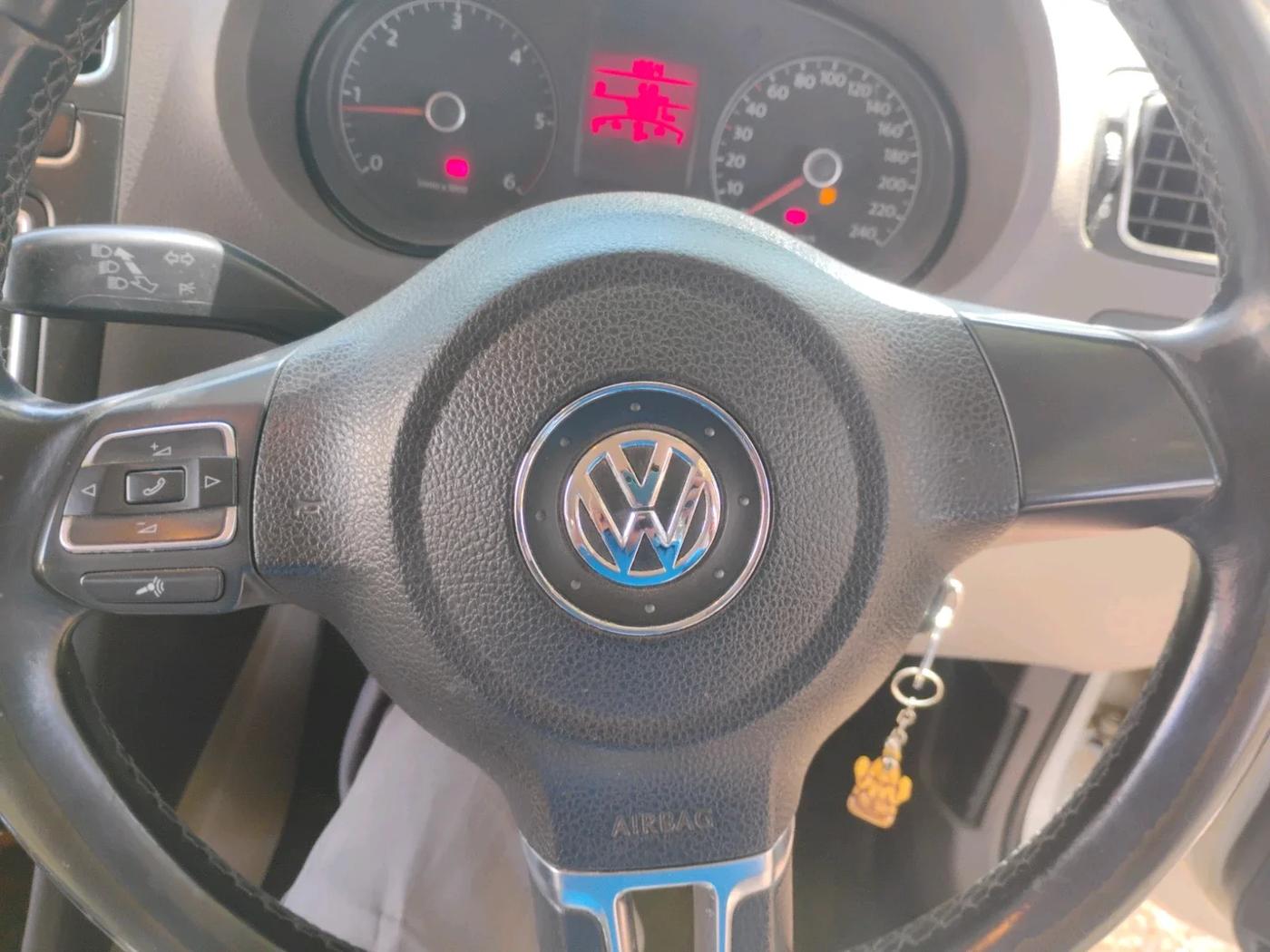 2014 Volkswagen Vento HIGHLINE DIESEL 1.6, Diesel, Manual, 78,801 km, interior