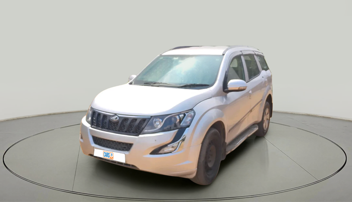 2016 Mahindra XUV500 W4, Diesel, Manual, 1,02,198 km, exterior