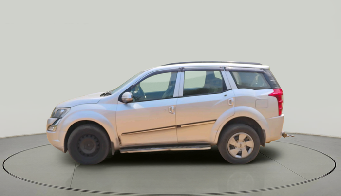 2016 Mahindra XUV500 W4, Diesel, Manual, 1,02,198 km, exterior