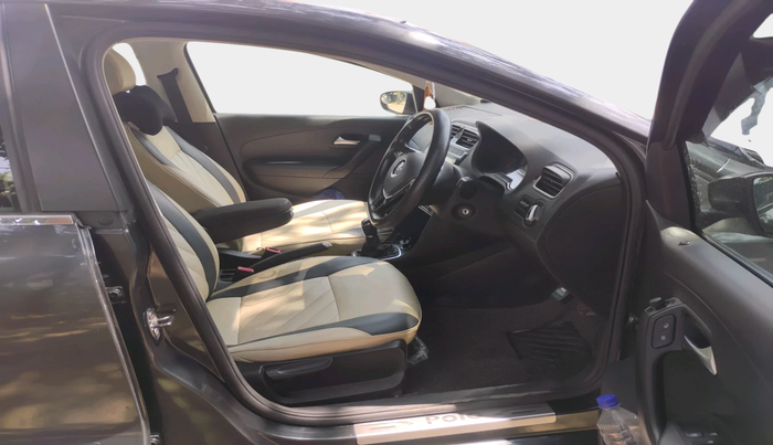 2020 Volkswagen Polo HIGHLINE PLUS 1.0, Petrol, Manual, 63,021 km, interior