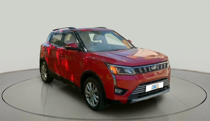 2020 Mahindra XUV300 W8 1.5 DIESEL AMT, Diesel, Automatic, 1,27,701 km, exterior
